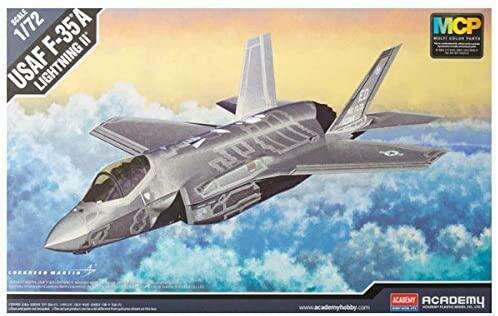 USAF F-35A Lightning II 1/72 Scale Stealth Fighter Model Kit