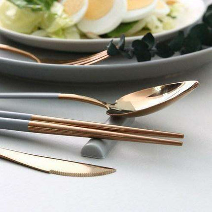 Sleek Gray SSUEIM Mariebel 4-Piece Titanium-Plated Stainless Steel Utensil Set in Gift Box