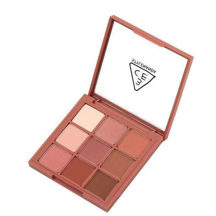 Floral Fantasy 9-Shade Eyeshadow Palette: Unleash Your Creativity with Stunning Eye Styles