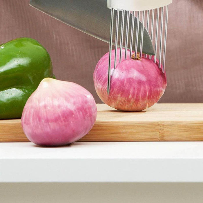 Onion Holder Slicer - Convenient Kitchen Tool for Clean and Uniform Onion Slicing
