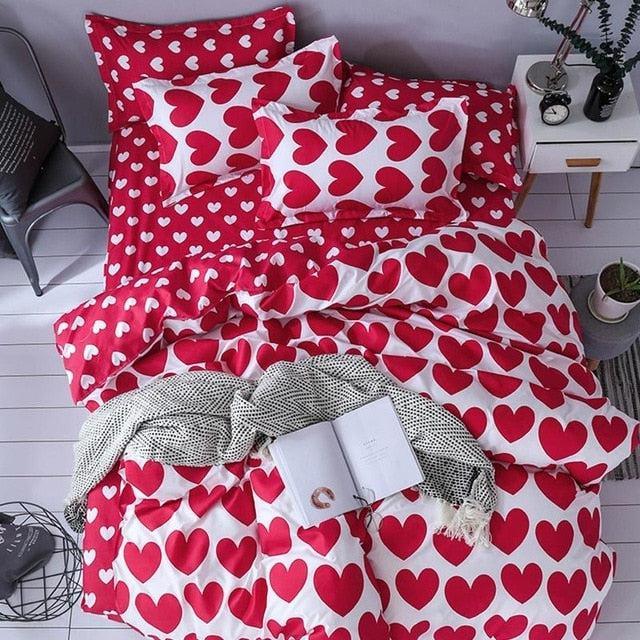 Enhance Your Tween's Bedroom Ambiance with Chic Printed Bedding Set for a Deluxe Sleep Experience
