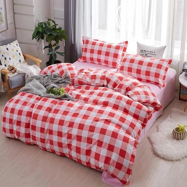 Chic Tween Bedroom Makeover: Trendy Printed Duvet Set for Stylish Comfort