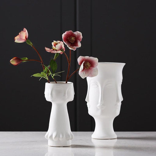 White matte glazed face Ceramic vase - Très Elite